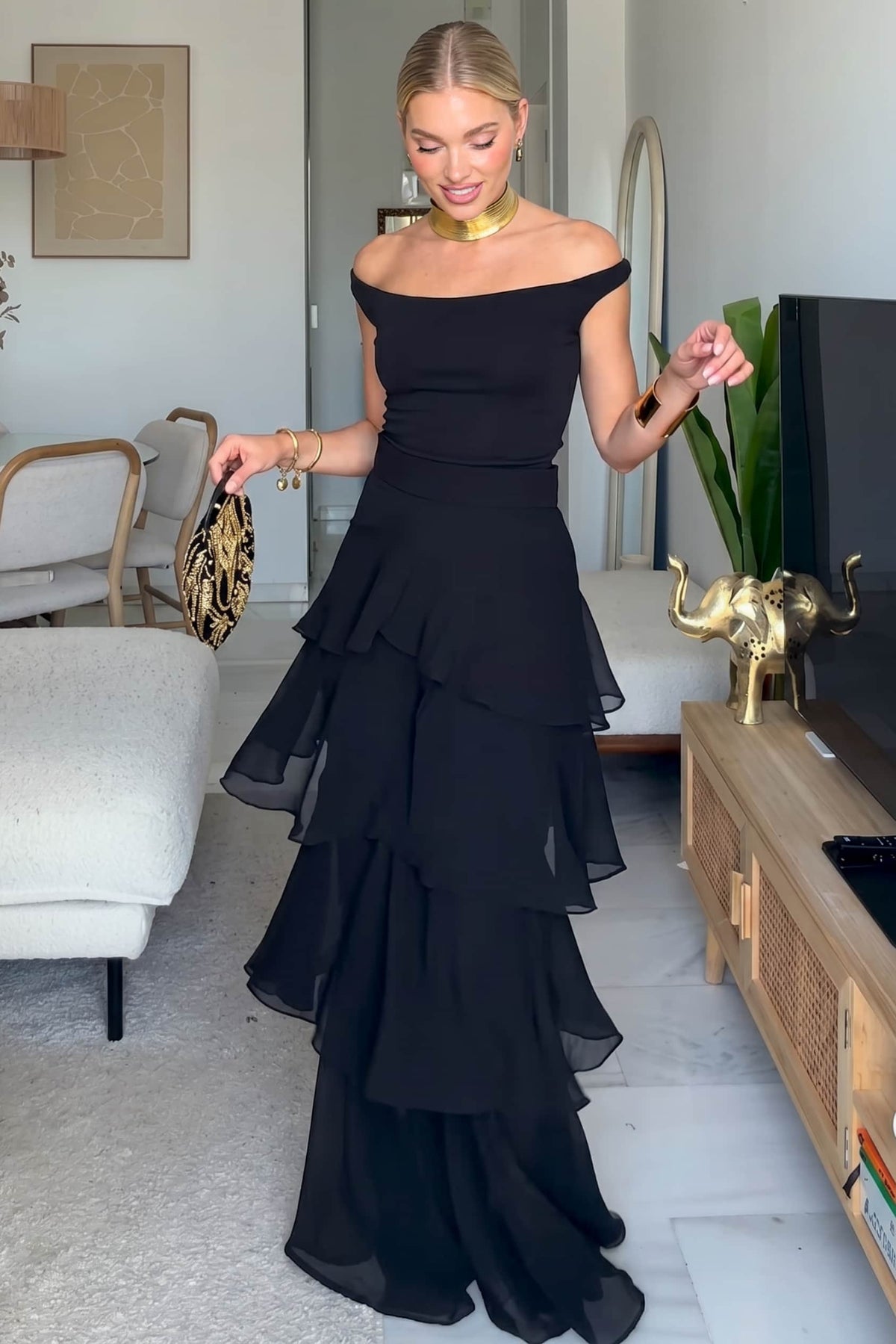 Off-shoulder Top And Ruffled Pants Two-Piece Suit