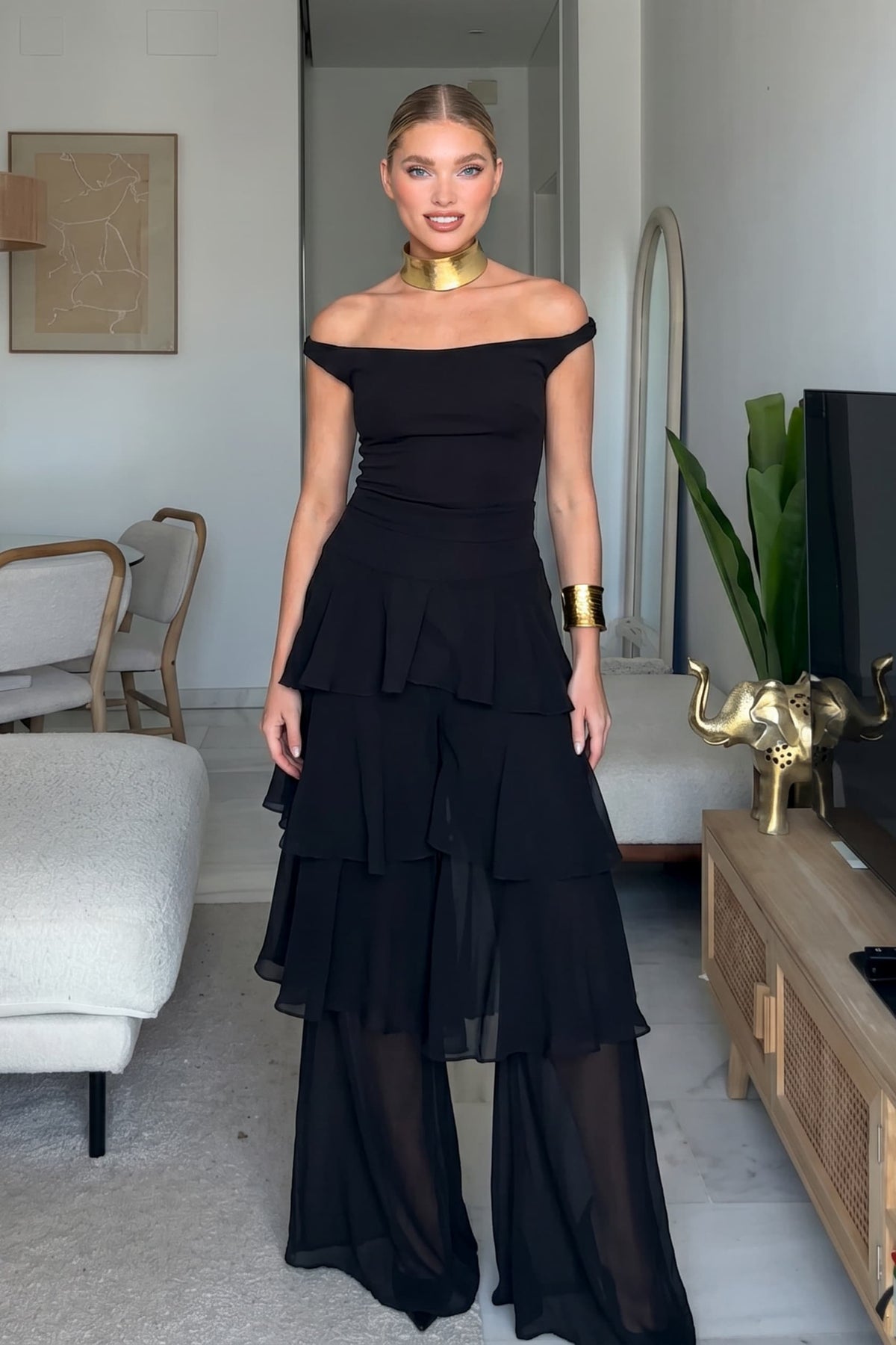 Off-shoulder Top And Ruffled Pants Two-Piece Suit
