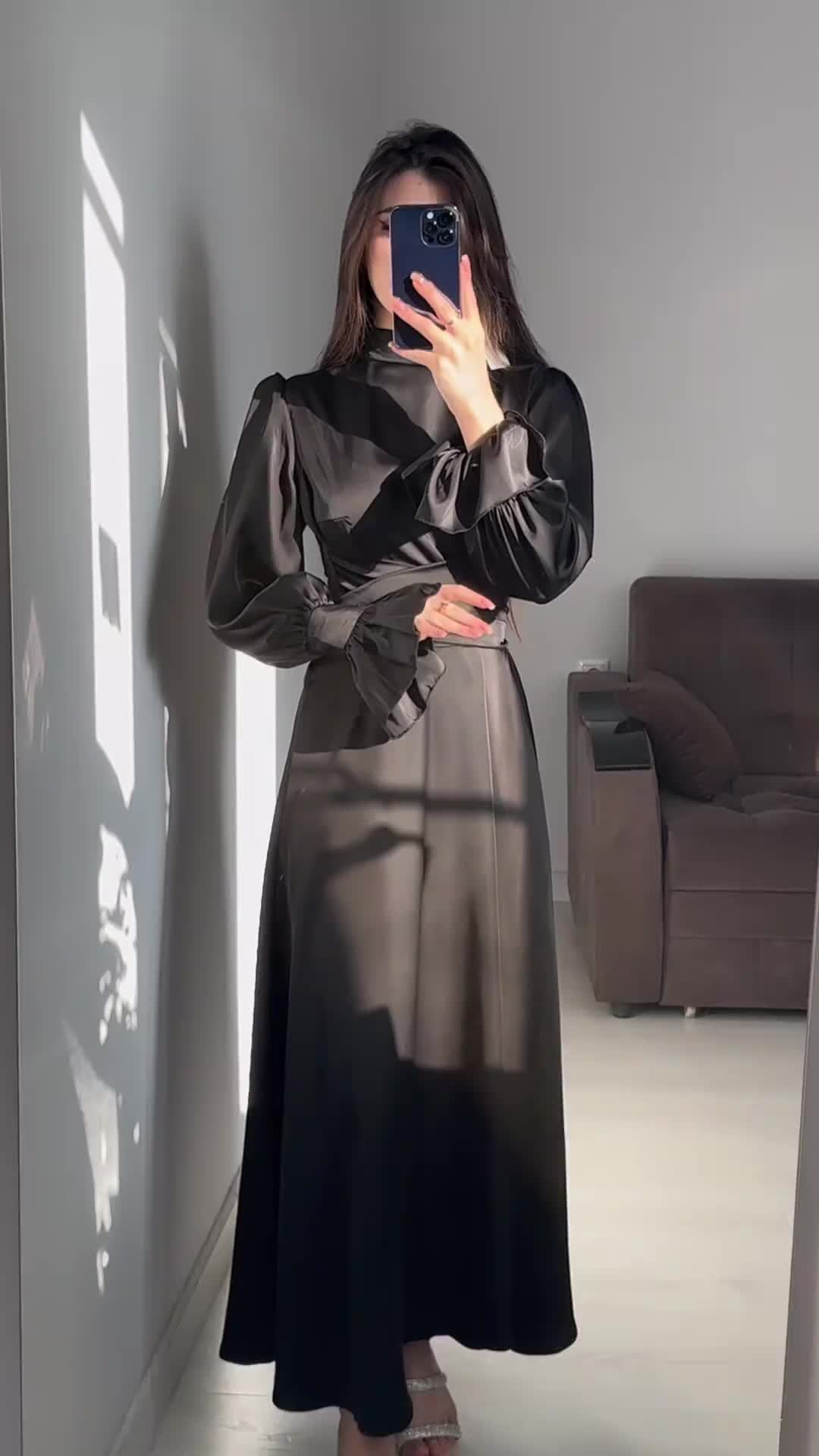 Solid Long-sleeved Belted Midi Dress