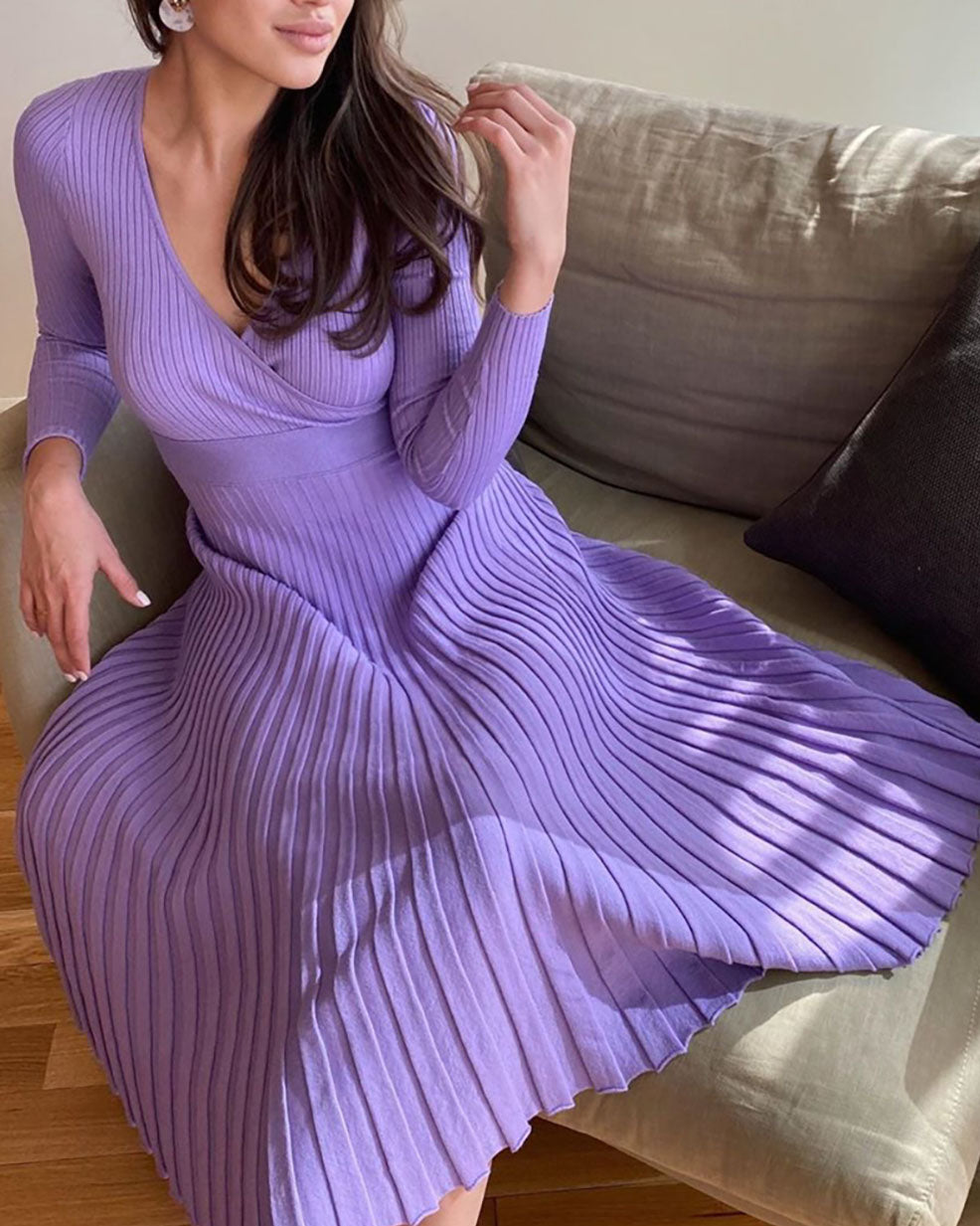 Chic Surplice Pleated Knit Midi Dress