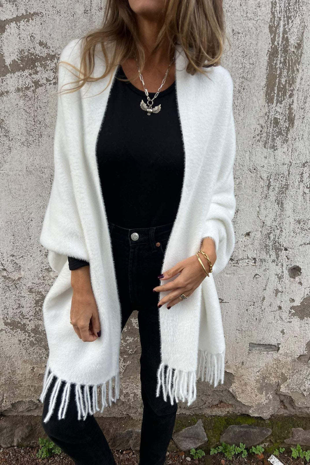 Soft Solid Knitted Tassel Shawl