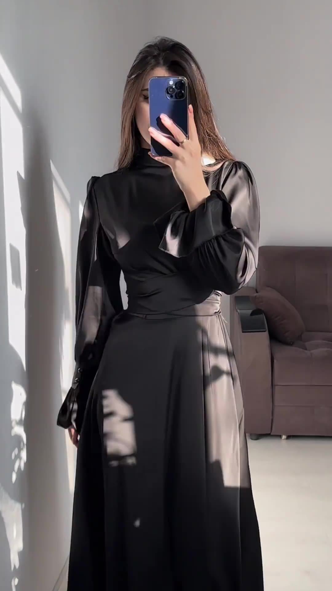 Solid Long-sleeved Belted Midi Dress