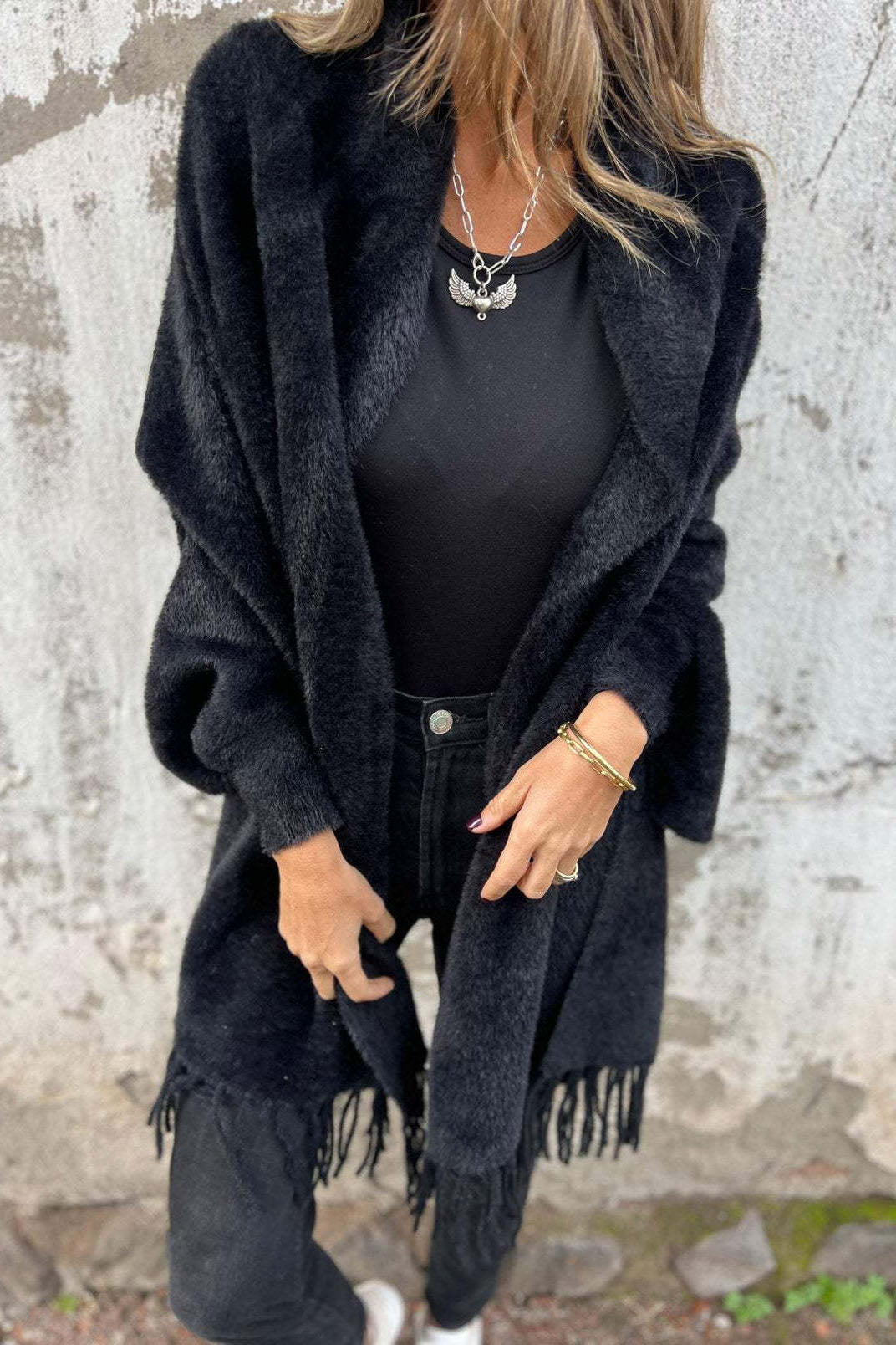 Soft Solid Knitted Tassel Shawl