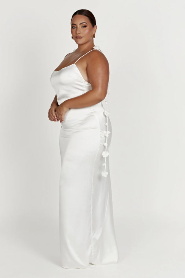 White Rosette Straps Backless Gown