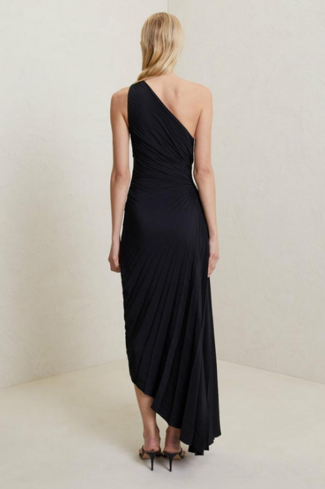 Fashion One Shoulder Pleated Satin Dress