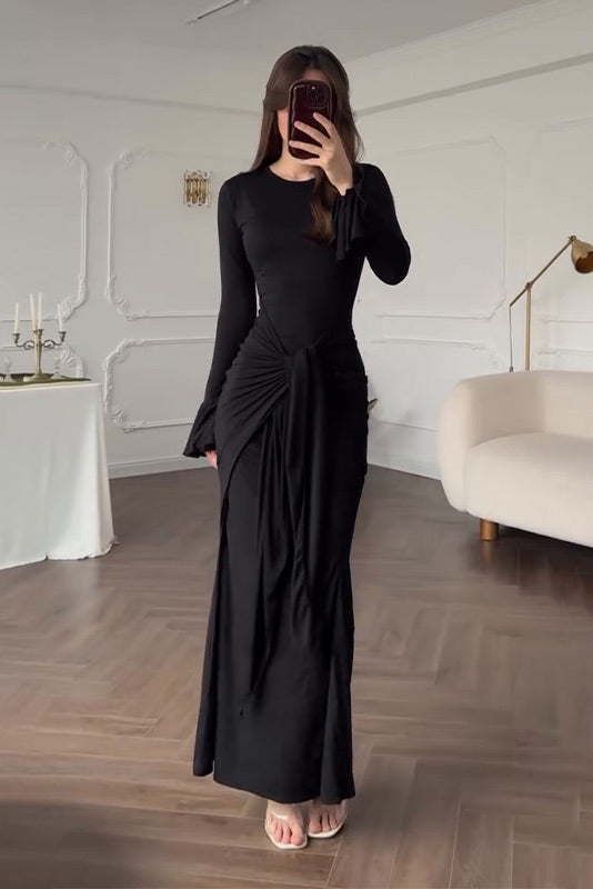 Elegant Long-sleeved Waist-Know Maxi dress