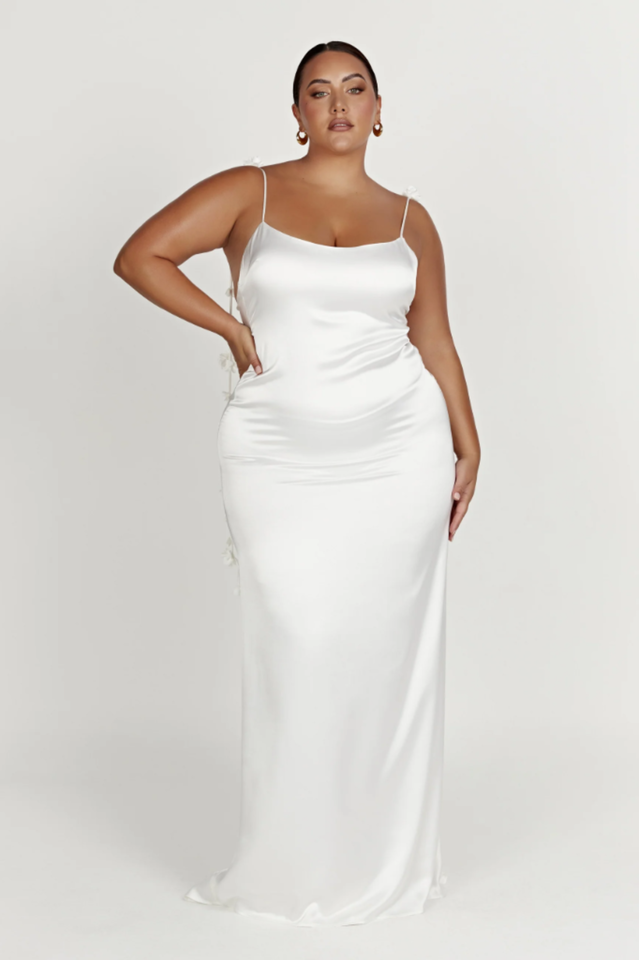 White Rosette Straps Backless Gown